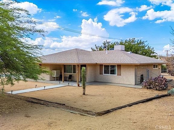 3rd image of 57716 Juarez Dr