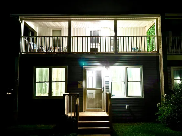 203 N 1st St #A, Hampton, VA 23664