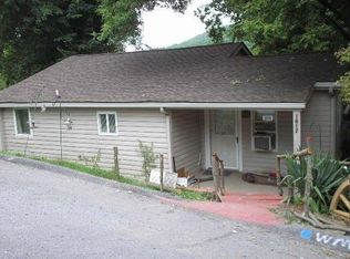 1612 Mason St, Waynesboro, VA 22980