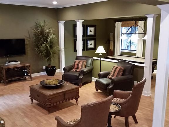 3rd image of 5811 Atlantic Blvd Unit 233