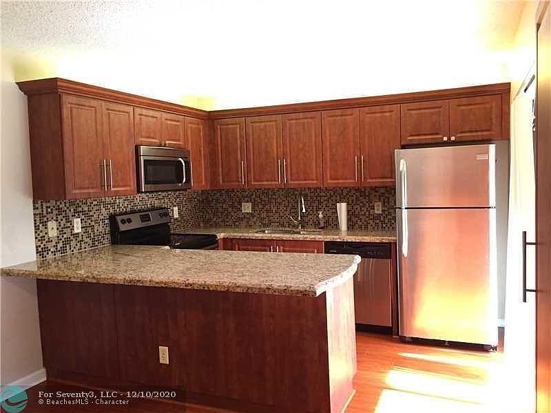 2nd image of 776 NW 98th Way