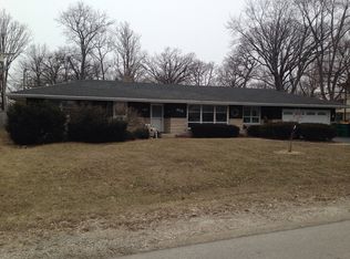 305 Maple Ln, Shorewood, IL