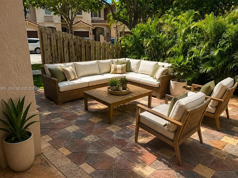 935 SW 154th Path — Photo 15