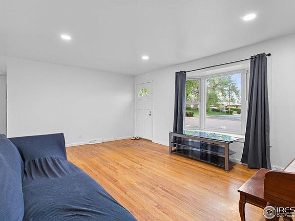 5th image of 690 W 1st Ave