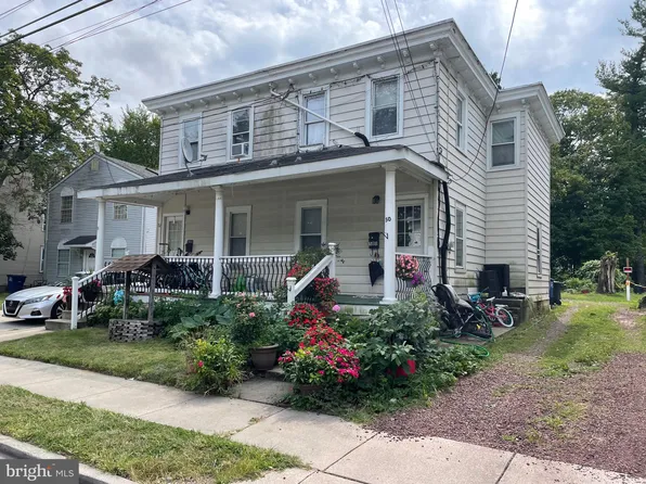 52 E 3rd St, Moorestown, NJ 08057