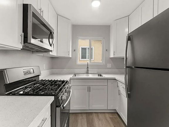 3rd image of 320 Willie James Jones Ave APT 4