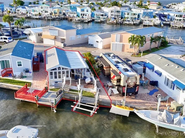 1081 Nettles Blvd, Jensen Beach, FL 34957