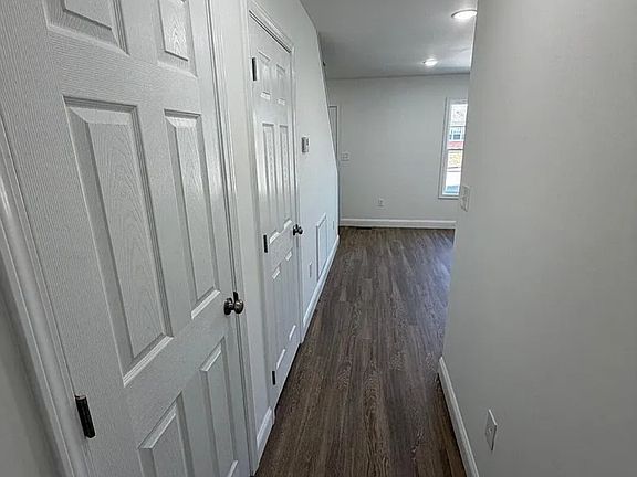 4th image of 1407 Madison St