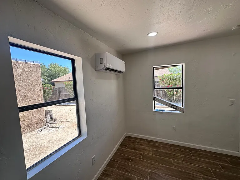 2614 N Balboa Ave #2 — Photo 5