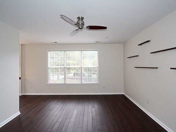 2nd image of 4680 Creekside Villas Way SE