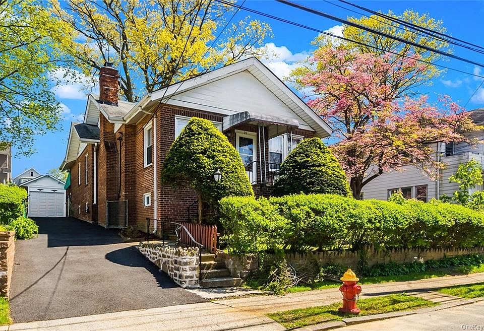 1st image of 14 Cypress St