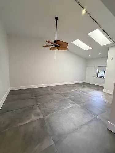1531 Gabriel St Photo 1