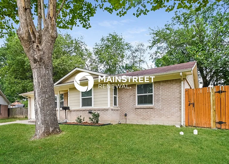907 Edgefield Cir — Photo 3