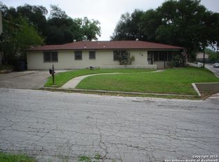 118 Crestview Dr, San Antonio, TX 78201