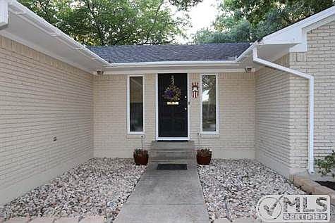 3rd image of 9331 Meadowknoll Dr