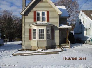 8 Meadow St, Gloversville, NY 12078