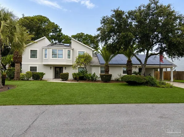 1303 Ceylon Dr, Gulf Breeze, FL 32563