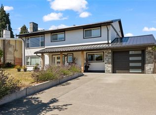 34 McLean St, Campbell River, BC V9W 2L9