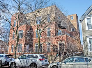 2758 W Francis Pl APT 301, Chicago, IL 60647