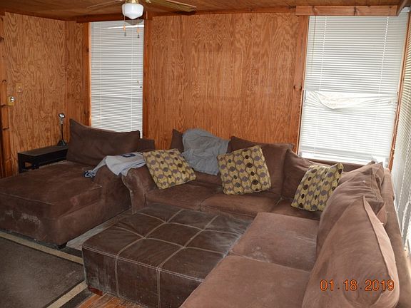 5th image of 120 Parkgrove Dr
