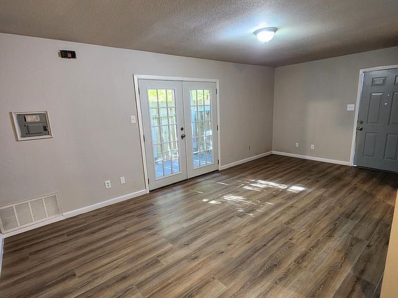 2nd image of 2201 Mission Hill Cir #103