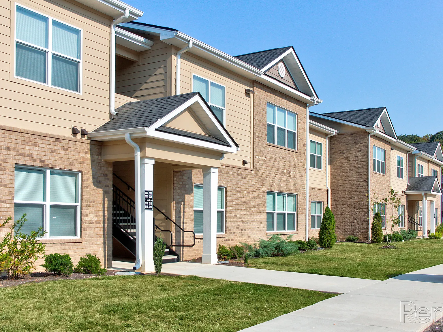 Sterchi Ridge Apartments — Photo 4