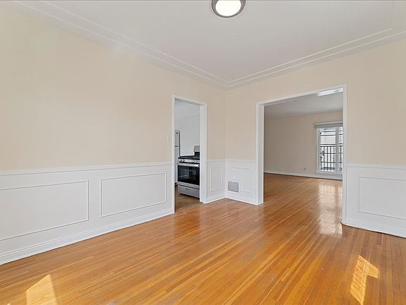 4th image of 335 N Genesee Ave #335.5