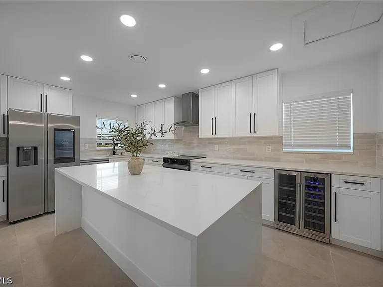 27381 Voyageur Dr — Photo 21