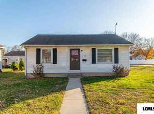 425 5th St, Lincoln, IL 62656