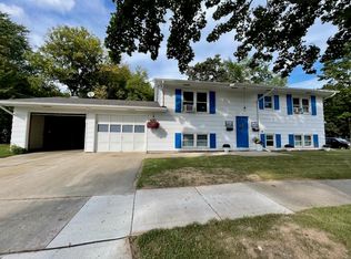 1421 Ridgeway Dr, De Pere, WI 54115