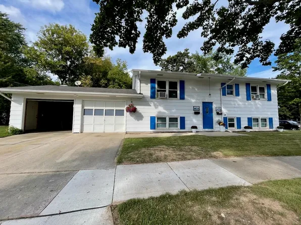 1421 Ridgeway Dr, De Pere, WI 54115