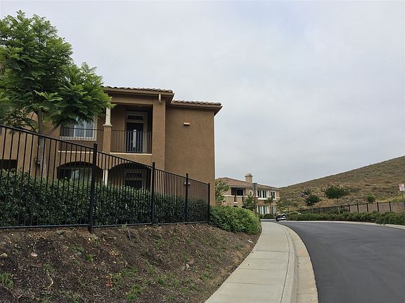 2nd image of 12652 Creekview Dr Unit 128