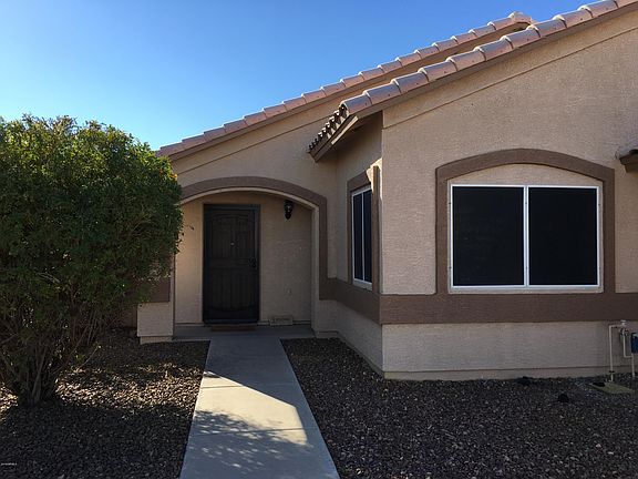3rd image of 16071 W Mesquite Dr