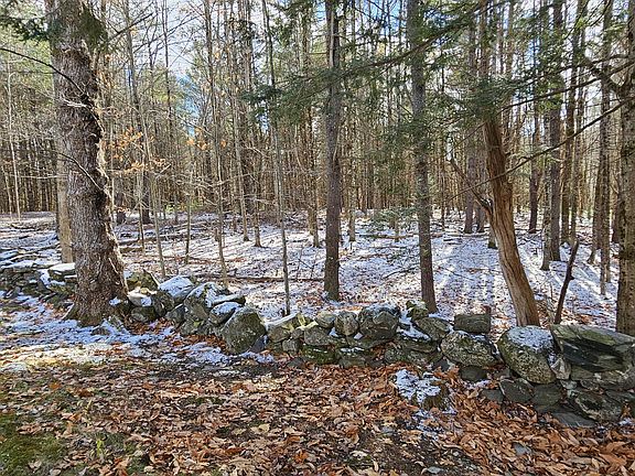 4th image of 430 E Side Trail