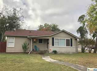 901 Melrose Ave, Victoria, TX 77901