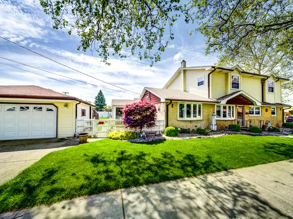 11001 Mansfield Ave, Chicago Ridge, IL 60415