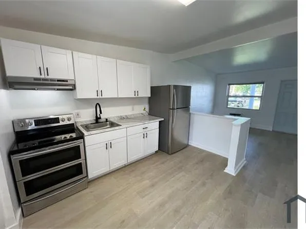 320 NE 13th Ave, Boynton Beach, FL