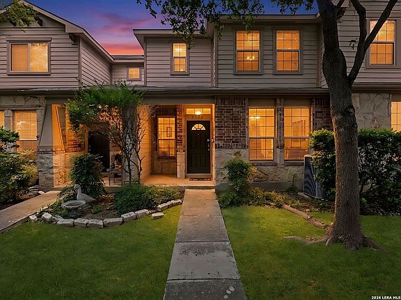 3rd image of 2524 Grayson Cir