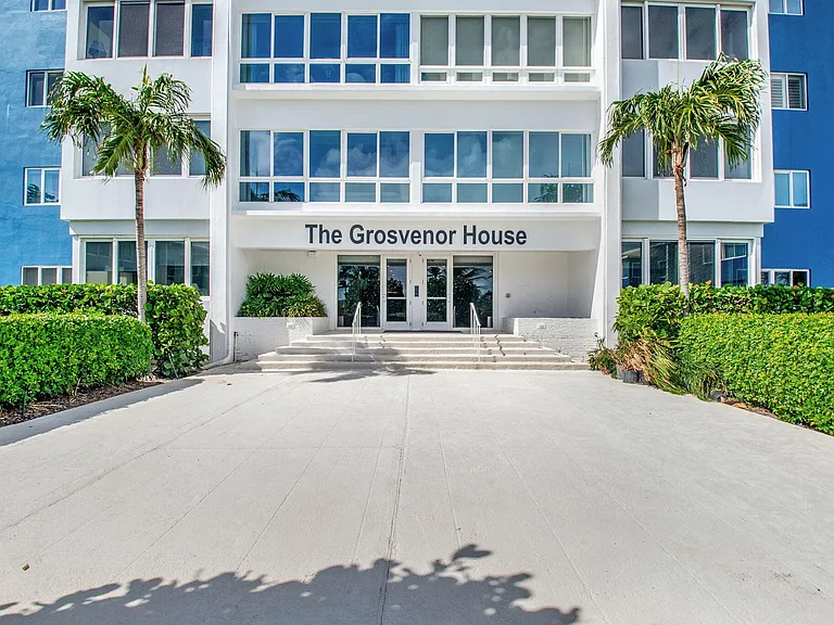 120 N Ocean Blvd #203 — Photo 3