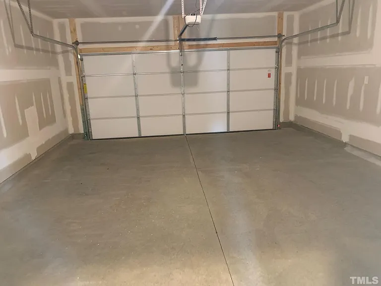 7104 Commodity Ct — Photo 30