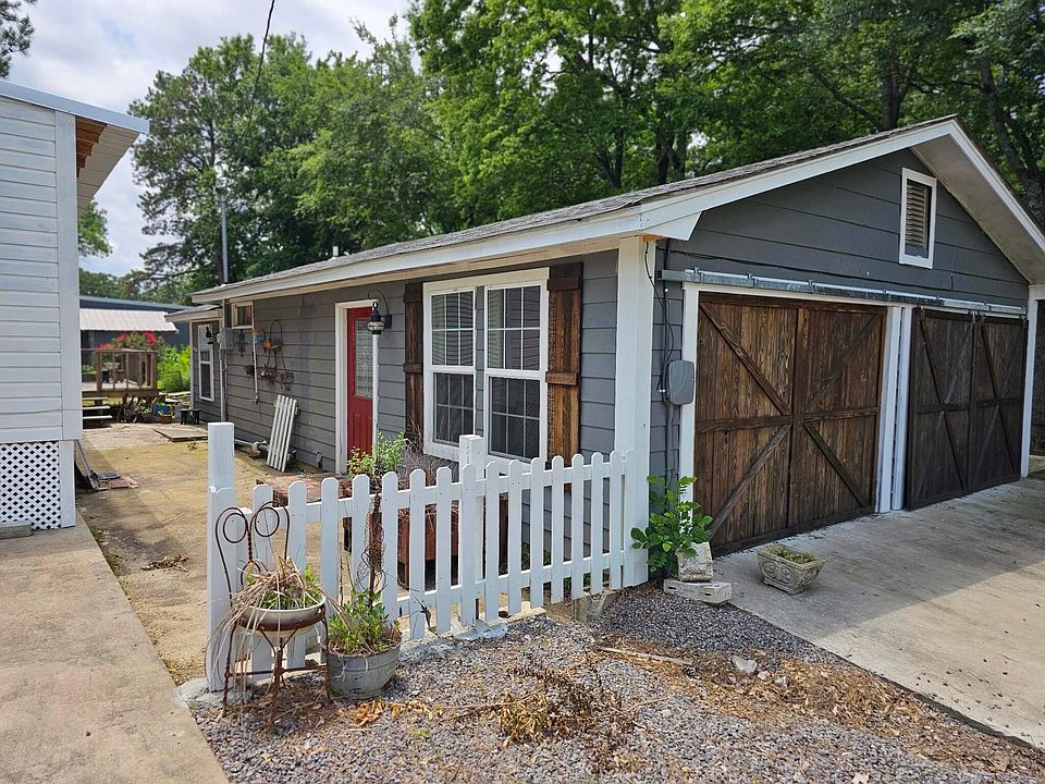 115 N Davis Ave, Plainview, AR 72857 | MLS #23-1049 | Zillow