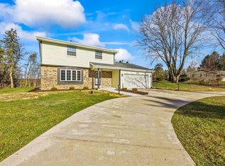 2946 Woodland Ct, Colgate, WI 53017