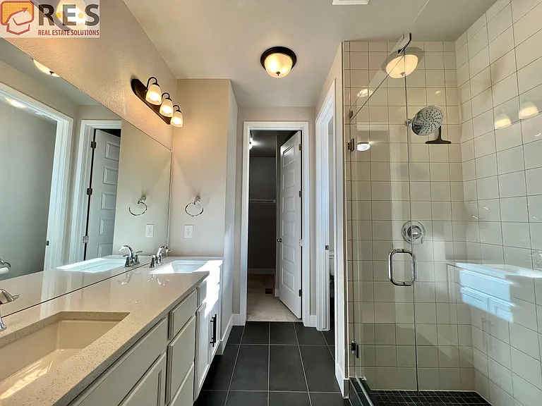 6833 Decatur St — Photo 8
