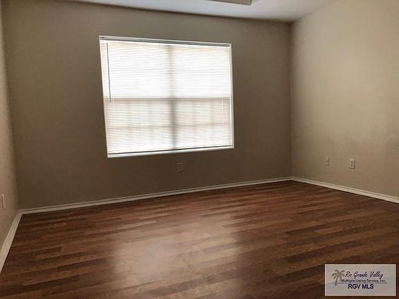 4th image of 2661 Malta St