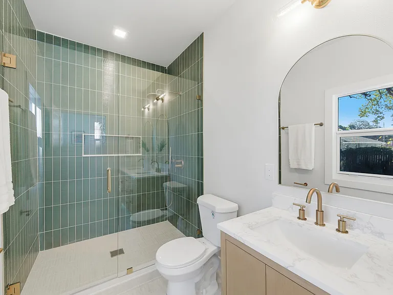 309 E Selma Ave — Photo 16