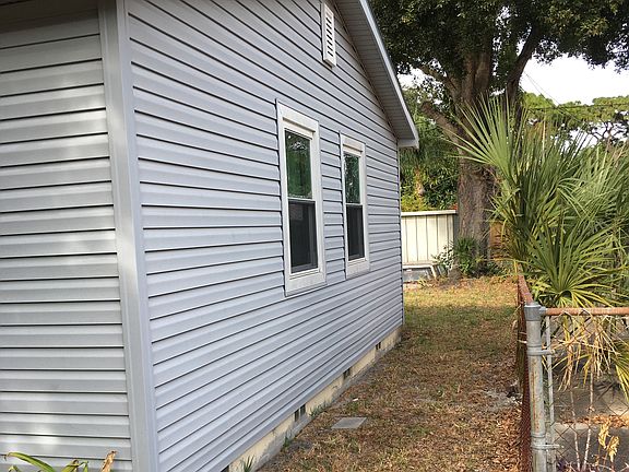 3rd image of 5221 5th Ave N