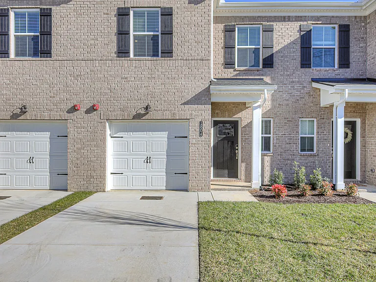 204 Douglas Bend Rd #1804 — Photo 18