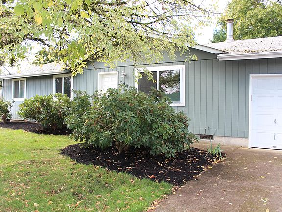 Garage is full-size with remotes and keypad.