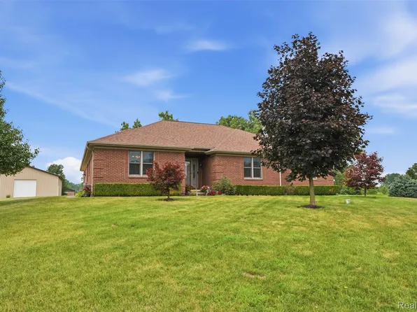 21201-29 Mile Rd, Ray, MI 48096