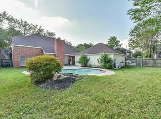 5726 White Mills Dr, Houston, TX 77041